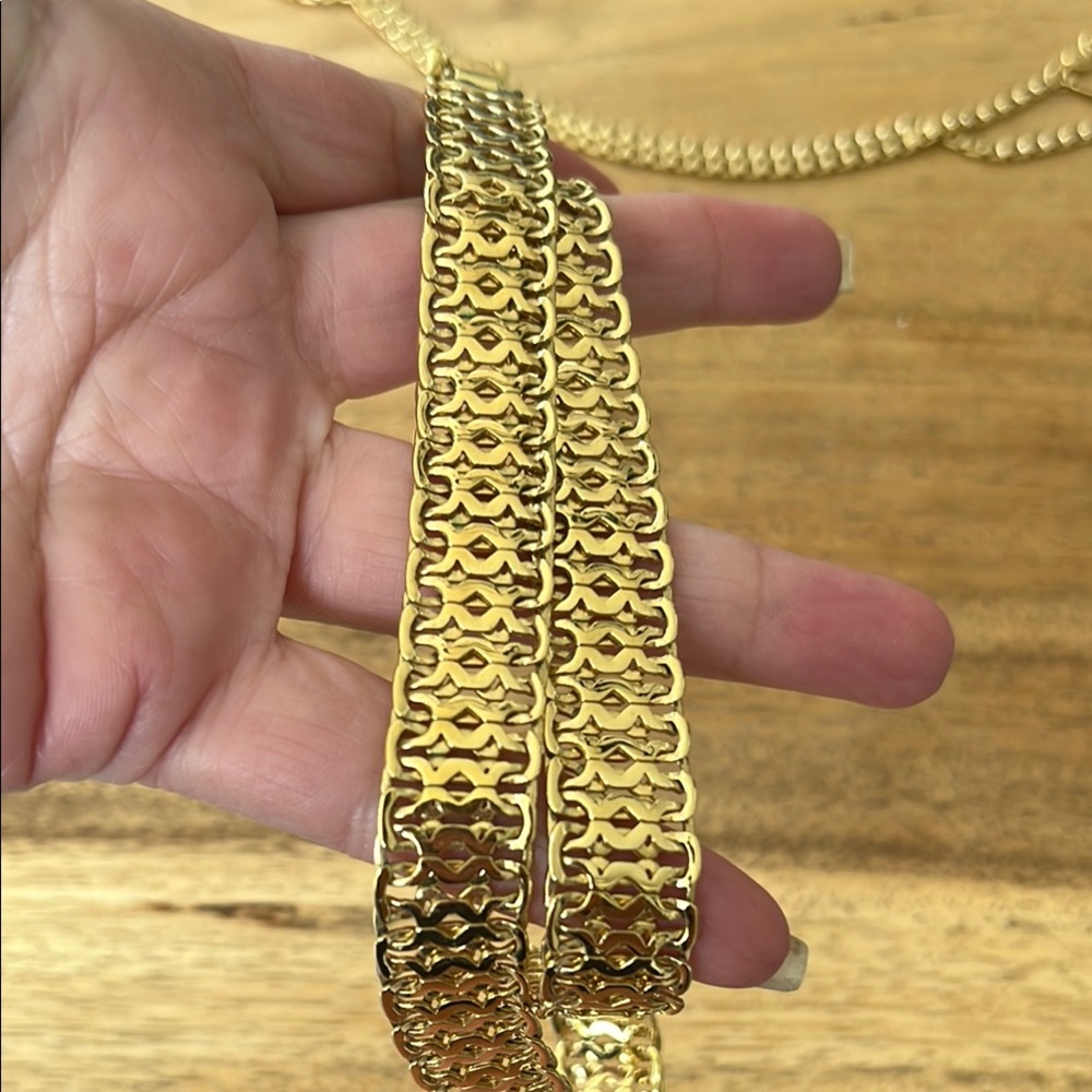 Estate Monet Lot Gold Thick Choker Matching Earrings and bonus long Chain - Picture 5 of 7